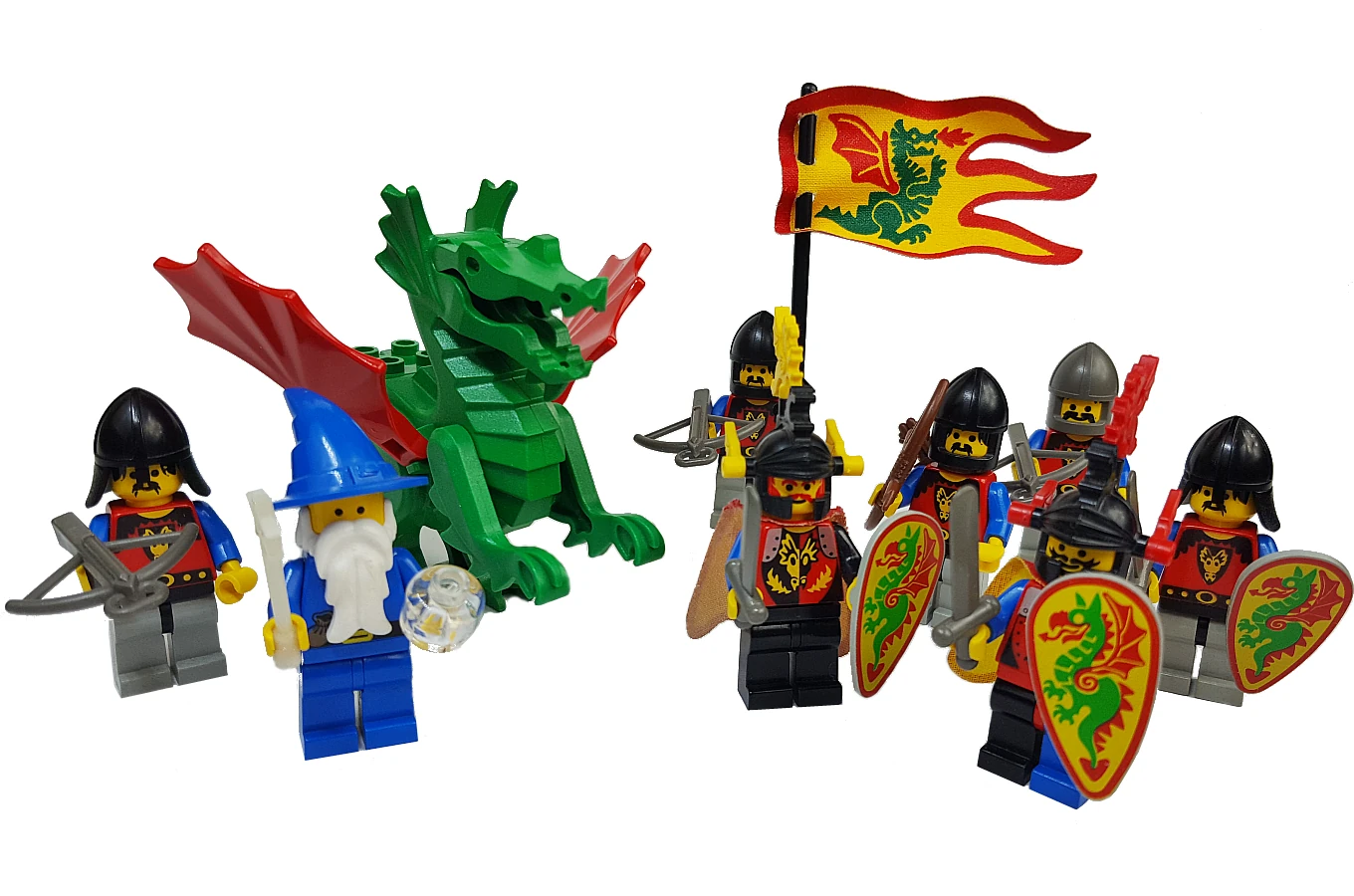 Figurki LEGO® z Rycerzami Smoka, Czarodziejem i smokiem z serii Castle