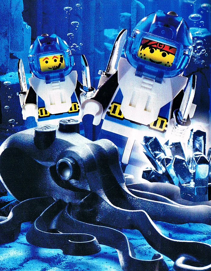 Dwóch nurków z serii LEGO® Aquazone z ośmiornicą i kryształem