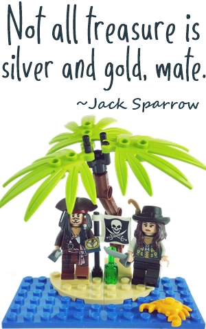 Mała wyspa z klocków LEGO® z figurkami Jacka Sparrowa i Angelici Cruz