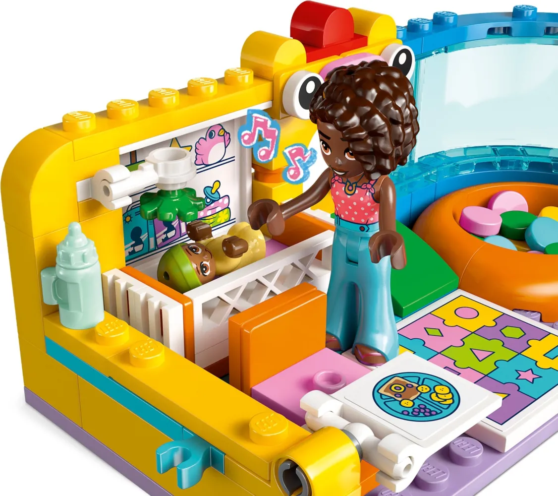 łóżeczko dziecięce z zestawu LEGO® nr 42645