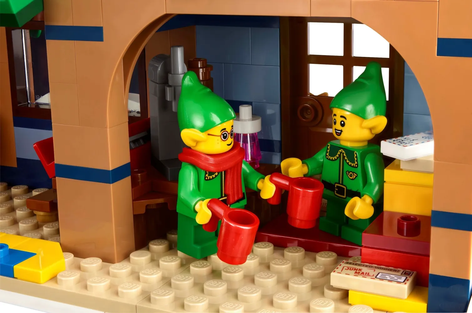 Zielone elfy z zestawu LEGO® nr 10339