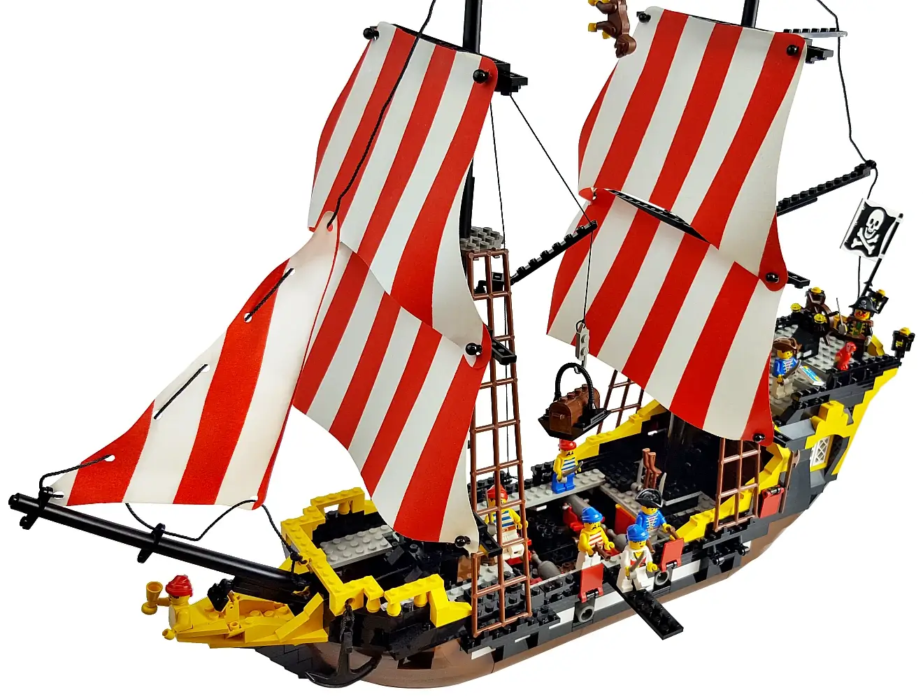 Zdjęcie statku LEGO® 6285 na białym tle