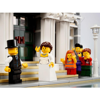LEGO 10224 Creator Expert Town Hall – zdjęcie