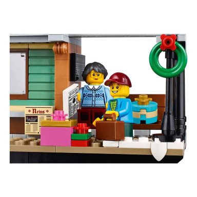 LEGO 10259 Creator Expert Stacja w zimowej wiosce – zdjęcie