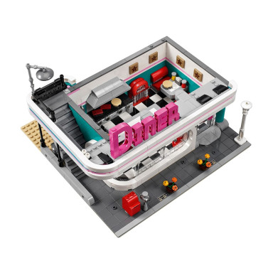 LEGO 10260 Creator Expert Bistro w śródmieściu – zdjęcie