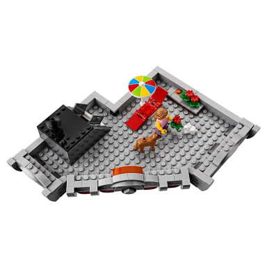 LEGO 10264 Creator Expert Warsztat na rogu – zdjęcie