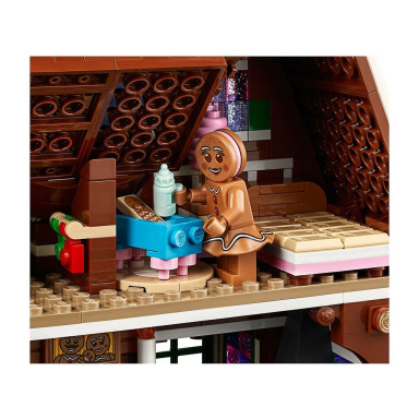 LEGO 10267 Creator Expert Chatka z piernika – zdjęcie