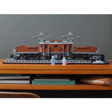 LEGO 10277 Lokomotywa Crocodile – zdjęcie