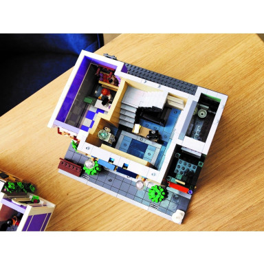 LEGO 10278 Posterunek policji – zdjęcie