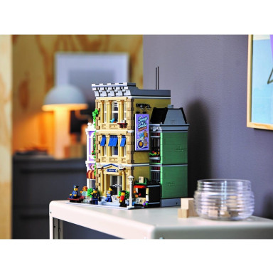 LEGO 10278 Posterunek policji – zdjęcie