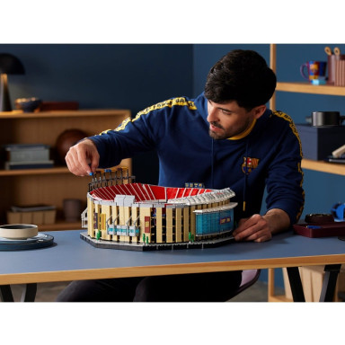 LEGO 10284 Camp Nou – FC Barcelona – zdjęcie