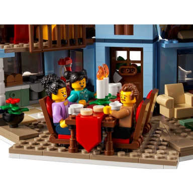 LEGO 10293 Wizyta Świętego Mikołaja – zdjęcie