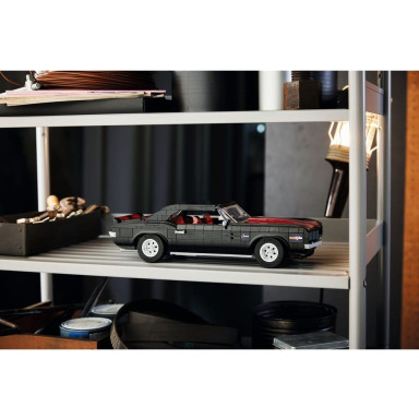 LEGO 10304 Chevrolet Camaro Z28 – zdjęcie