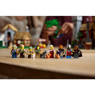 LEGO 10332 Icons Średniowieczny plac miejski – zdjęcie