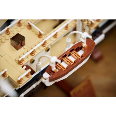 LEGO 10335 Icons Endurance – zdjęcie