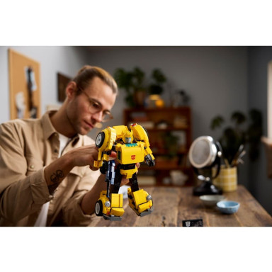 LEGO 10338 Icons Bumblebee – zdjęcie