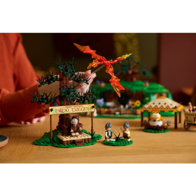 LEGO 10354 Icons Władca pierścieni: Shire – zdjęcie