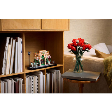 LEGO 10362 Icons Francuska kawiarenka – zdjęcie