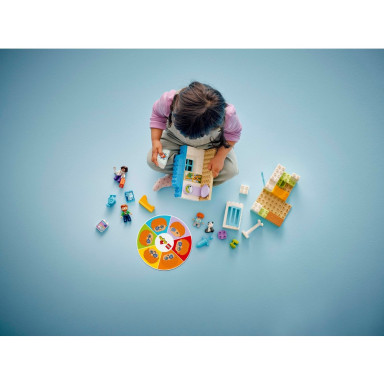 LEGO 10449 Duplo Pierwszy raz: Wizyta u lekarza – zdjęcie