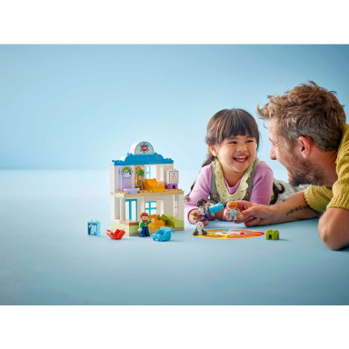 LEGO 10449 Duplo Pierwszy raz: Wizyta u lekarza – zdjęcie