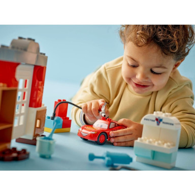 LEGO 10456 Duplo Wizyta McQueena w warsztacie Wójta – zdjęcie