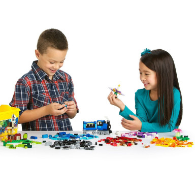 LEGO 10696 Classic Kreatywne klocki LEGO, średnie pudełko – zdjęcie