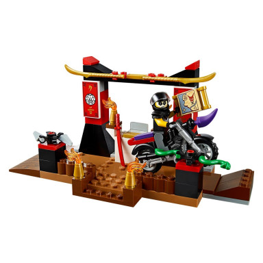 LEGO 10755 Juniors Wodny pościg Zane’a – zdjęcie