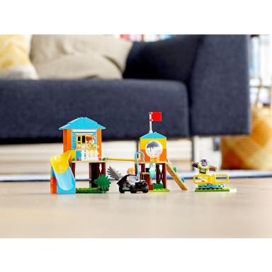 LEGO 10768 Przygoda Buzza i Bou na placu zabaw – zdjęcie