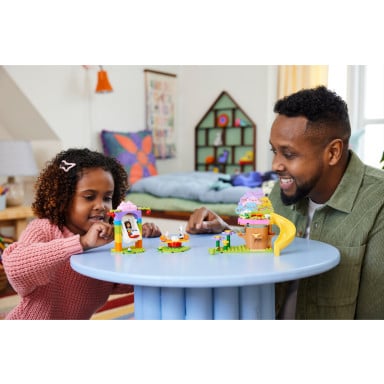 LEGO 10787 Koci domek Gabi Przyjęcie w ogrodzie Wróżkici – zdjęcie