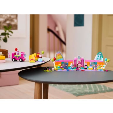 LEGO 10797 Koci domek Gabi Sala balowa Gabi – zdjęcie