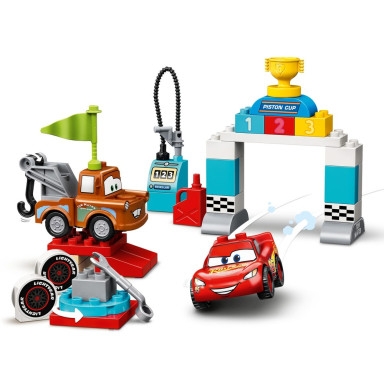 LEGO 10924 Duplo Zygzak McQueen na wyścigach – zdjęcie