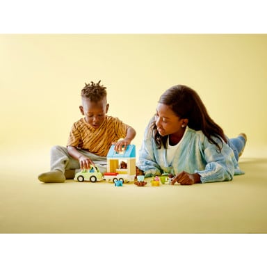 LEGO 10986 Duplo Dom rodzinny na kółkach – zdjęcie