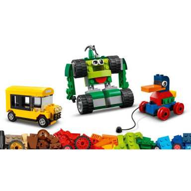 LEGO 11014 Classic Klocki na kołach – zdjęcie