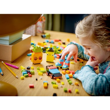 LEGO 11027 Classic Kreatywna zabawa neonowymi kolorami – zdjęcie