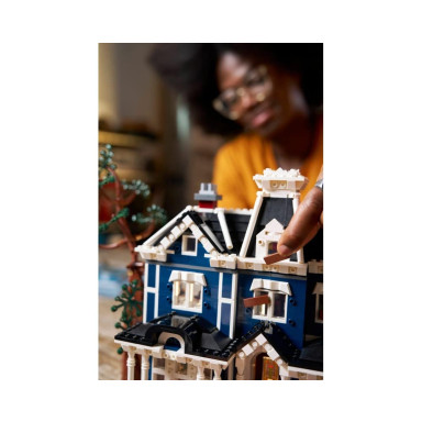 LEGO 11370 Icons Stranger Things: Dom Creelów – zdjęcie