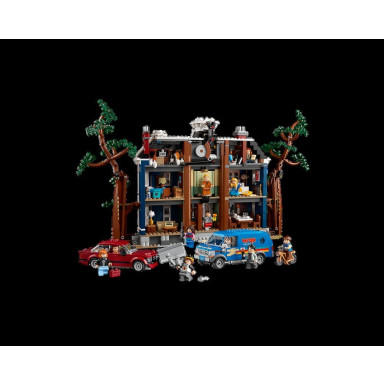 LEGO 11370 Icons Stranger Things: Dom Creelów – zdjęcie