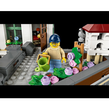 LEGO 11371 Icons Ulica handlowa – zdjęcie