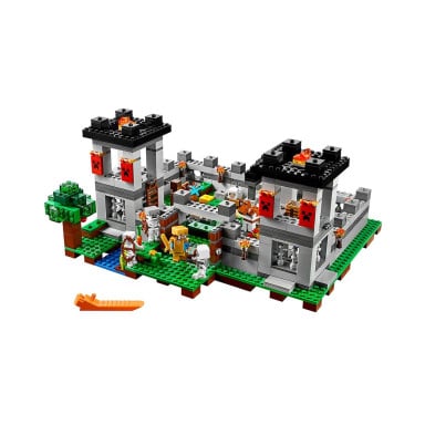 LEGO 21127 Minecraft Forteca – zdjęcie