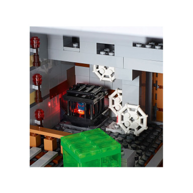LEGO 21137 Minecraft Górska jaskinia – zdjęcie