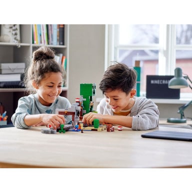 LEGO 21155 Minecraft Kopalnia Creeperów – zdjęcie