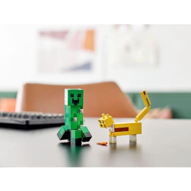 LEGO 21156 Minecraft BigFig Creeper i Ocelot – zdjęcie