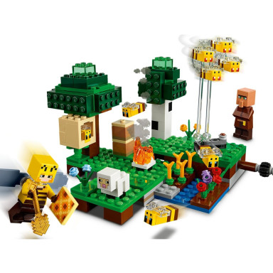 LEGO 21165 Pasieka – zdjęcie