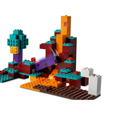 LEGO 21168 Minecraft Spaczony las – zdjęcie