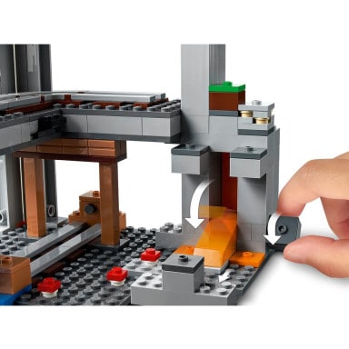 LEGO 21169 Minecraft Pierwsza przygoda – zdjęcie