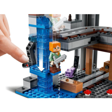 LEGO 21169 Minecraft Pierwsza przygoda – zdjęcie