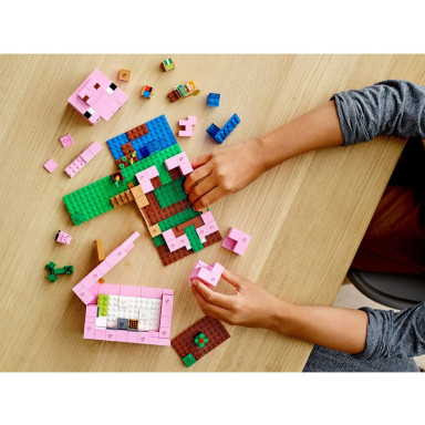 LEGO 21170 Minecraft Dom w kształcie świni – zdjęcie