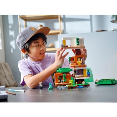LEGO 21174 Minecraft Nowoczesny domek na drzewie – zdjęcie