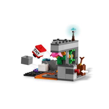 LEGO 21274 Minecraft Spotkanie ze strażnikiem – zdjęcie