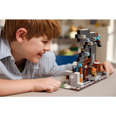 LEGO 21277 Minecraft Kilofowa kopalnia – zdjęcie