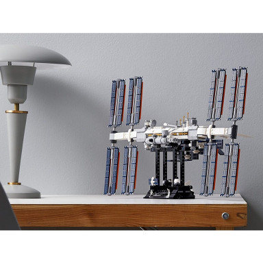 LEGO 21321 Ideas Międzynarodowa Stacja Kosmiczna – zdjęcie